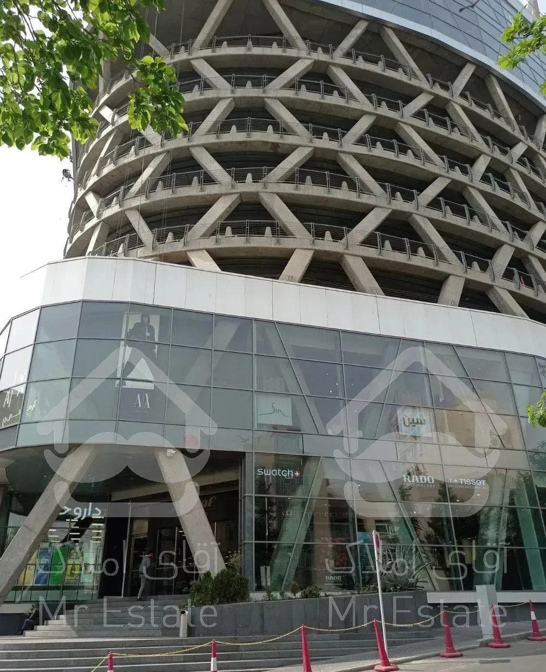 مغازه ۱۸ متر پاساژ برند آوا سنتر