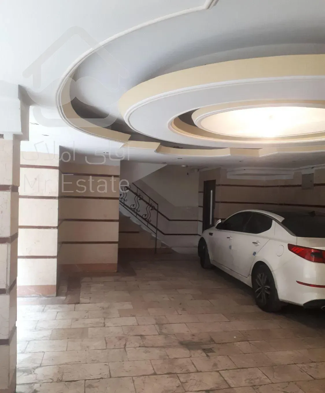 چهارراه گلوبندک خیابان نوری          ۶۸ متر ۲ خواب