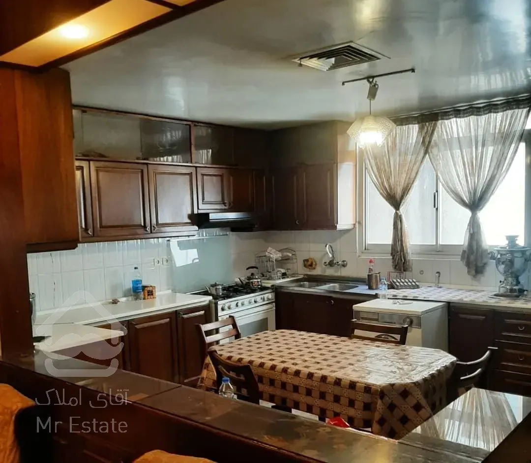 ۲۴۱ متر چهار خوابه تک واحدی گاندی