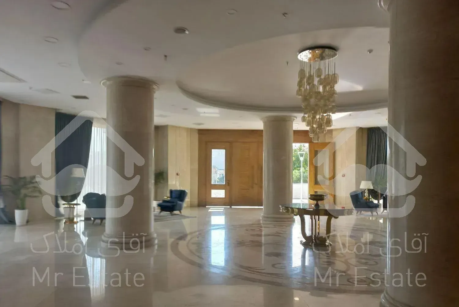 برج  مجلل دهکده /۱۲۵ متر /۲خواب/دید ابدی