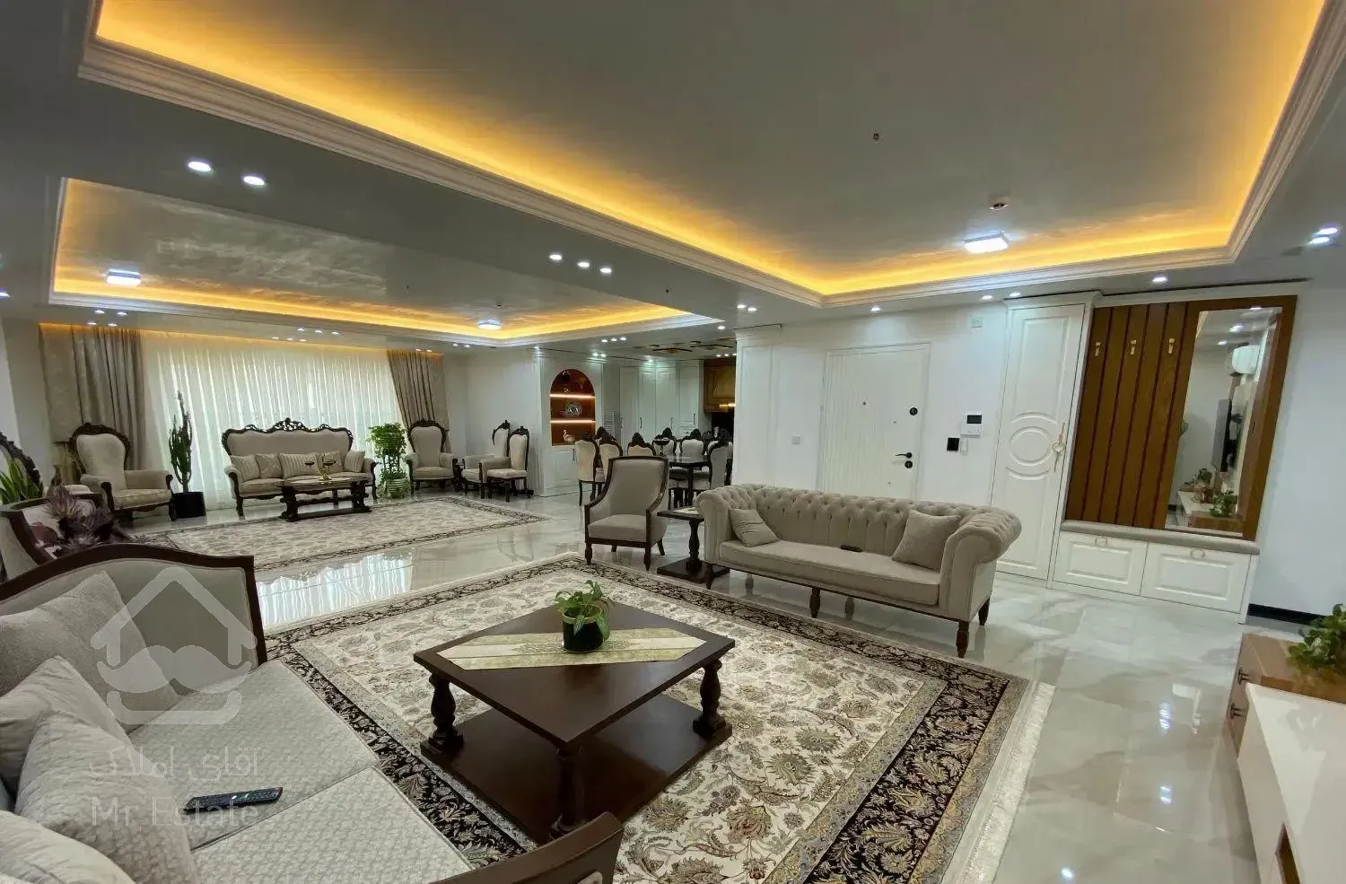 فروش آپارتمان 200 متر فول هوشمند تاپ‌لوکیشن