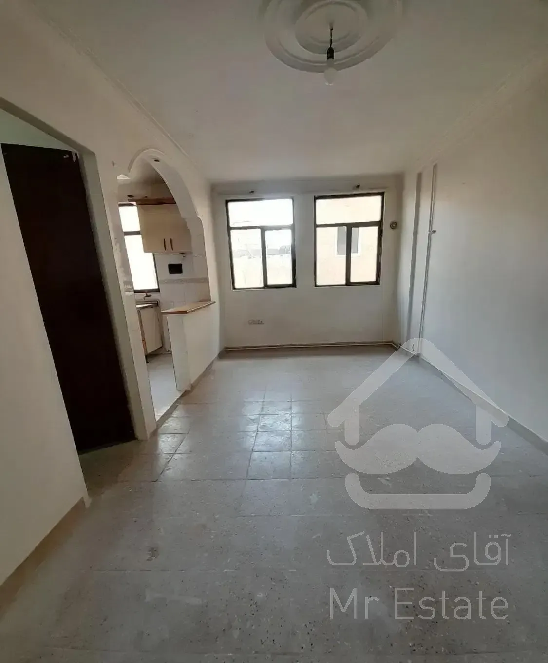 ۵۰ متر ۱ خواب طبقه اول  تخلیه