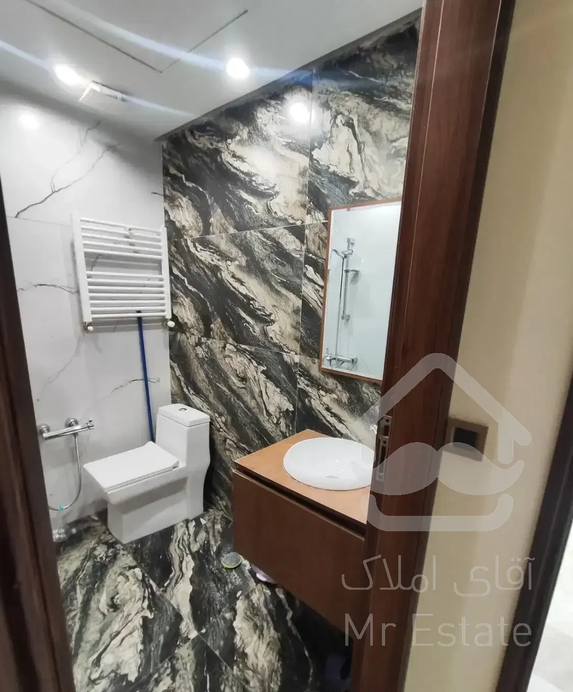 قیطریه ۱۵۰متر سه خوابه کوچه دنج