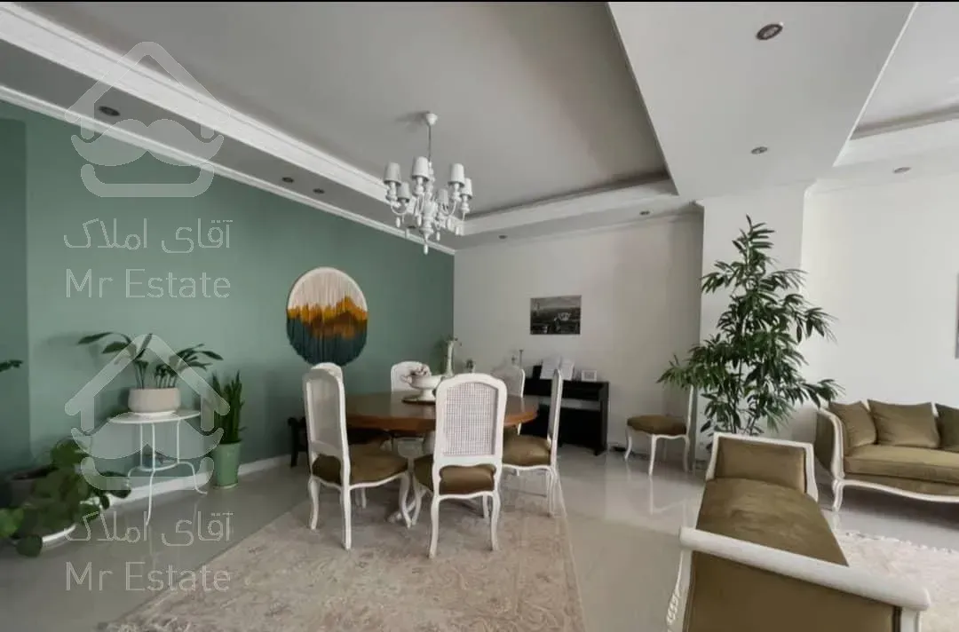 102متر / 4ساله / سالن پرده خور