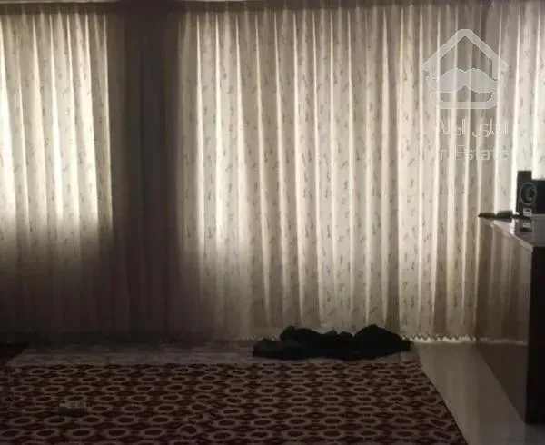 آپارتمان ۸۳متری طبقه۳ فاز۴