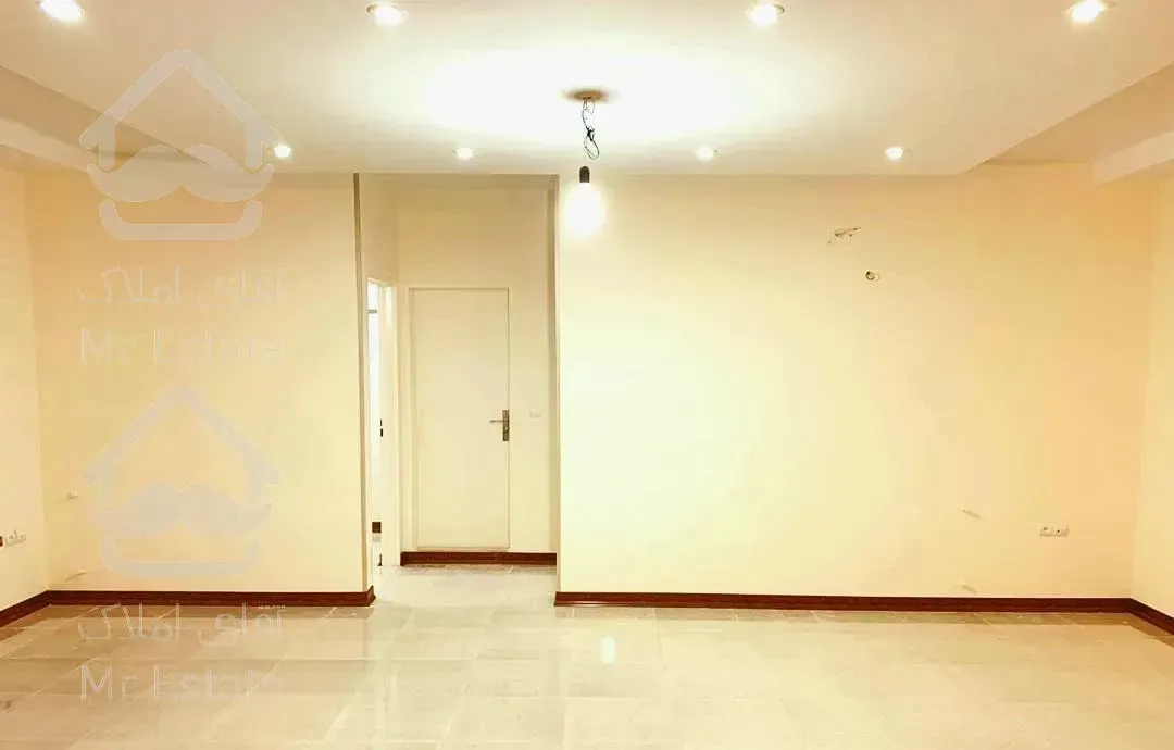 فروش آپارتمان ۹۸ متری،کلید نخورده نزدیک مترو