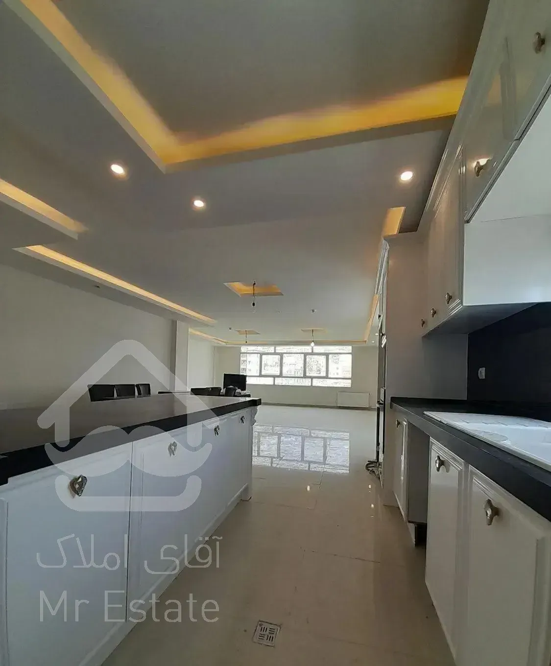 هشترودی ۱۸۰ متر(کم سن لابی وسرایدار)