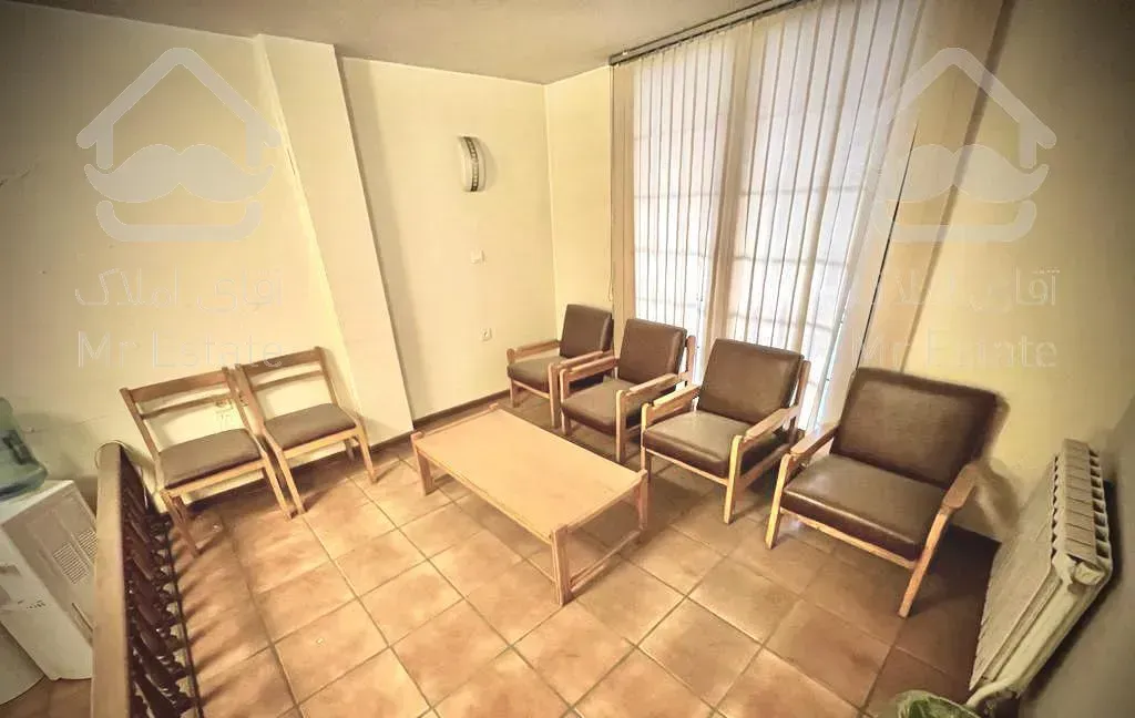 آپارتمان دو خوابه ٨١ متر- بارسازی شده و مرتب