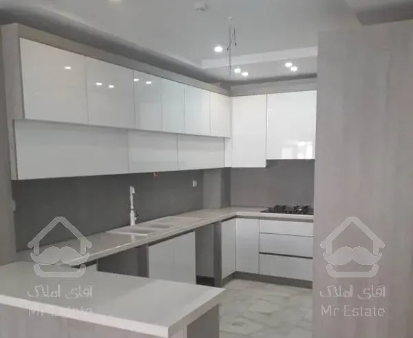 100متری /نوساز /فروشنده واقعی