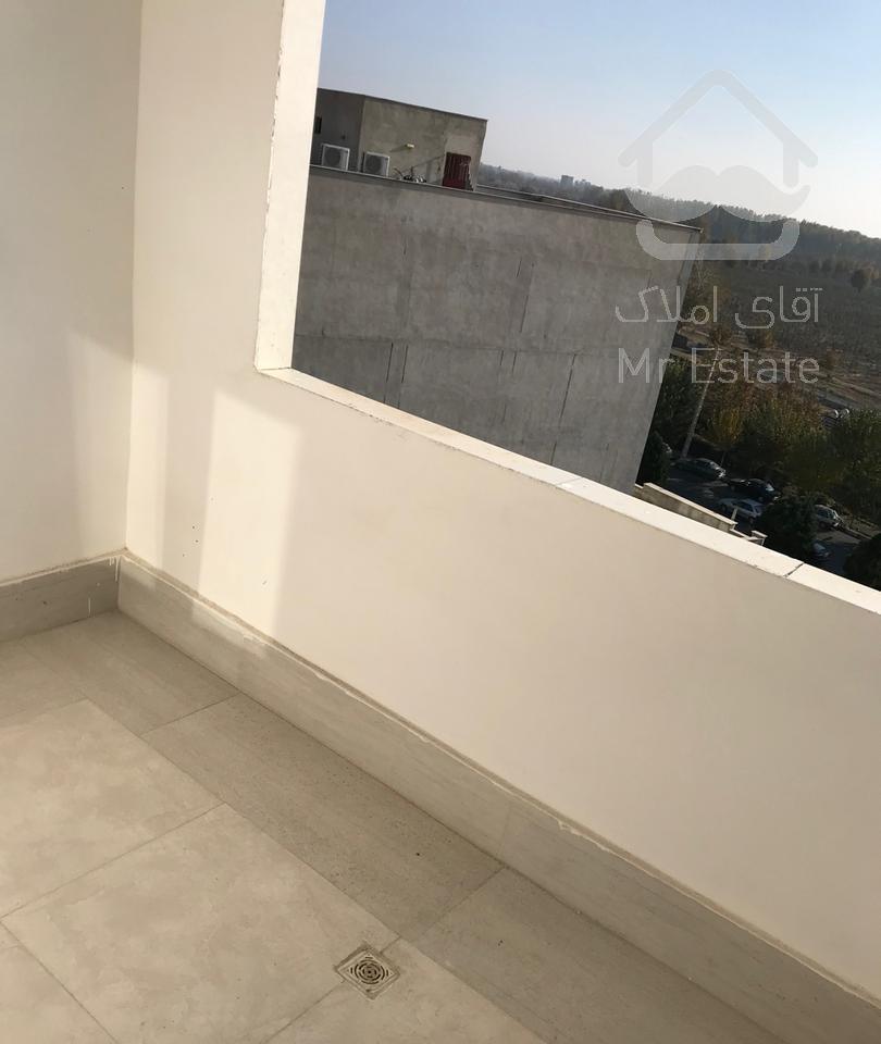 آپارتمان ۱۱۵ متری ویو باغ سیب مهرشهر