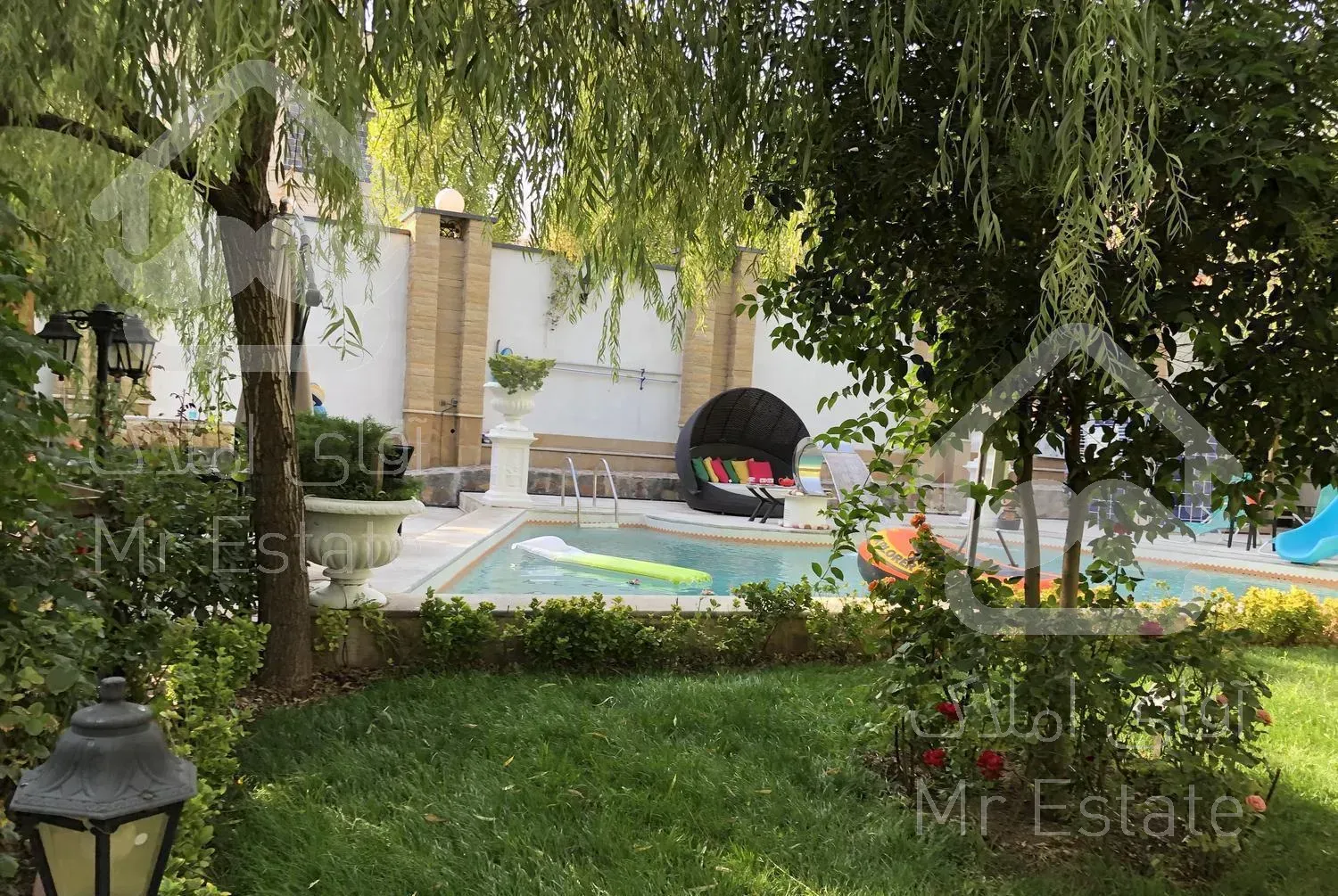 ویلا دربست نقلی با استخر روباز