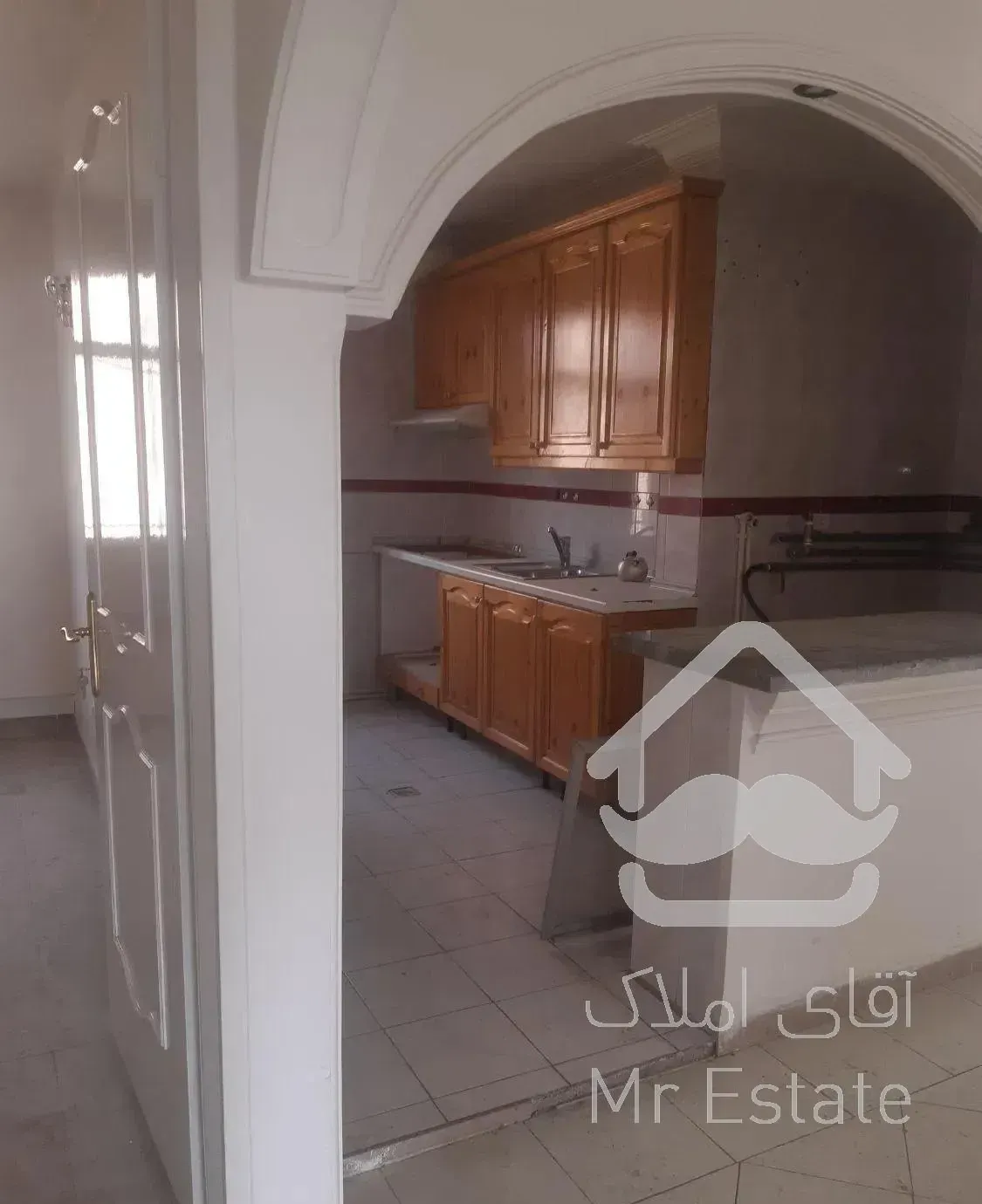 اپارتمان مسکونی.۱۰۰متر.ونک