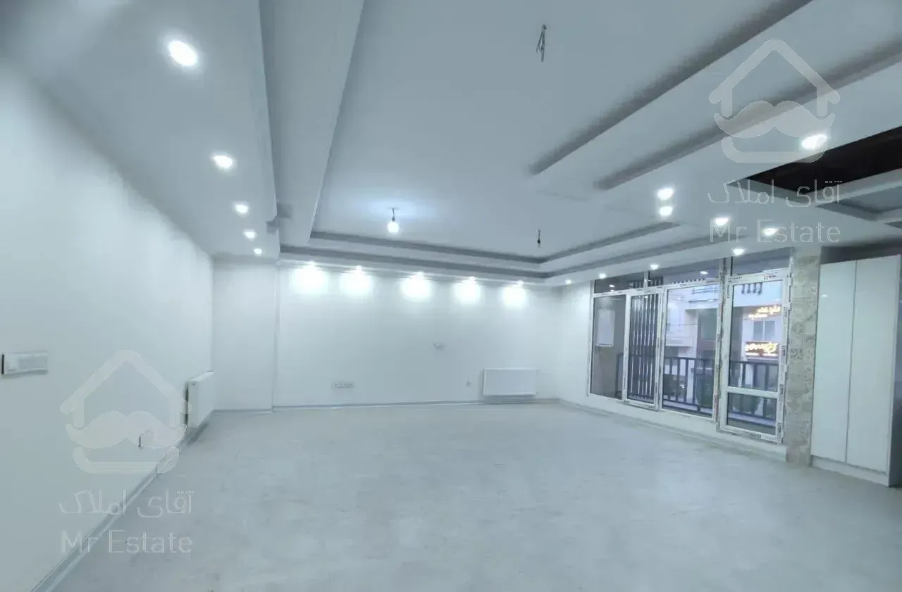 ۱۴۰ متر ۳ خوابه ۲ پارکینگ / چیتگر