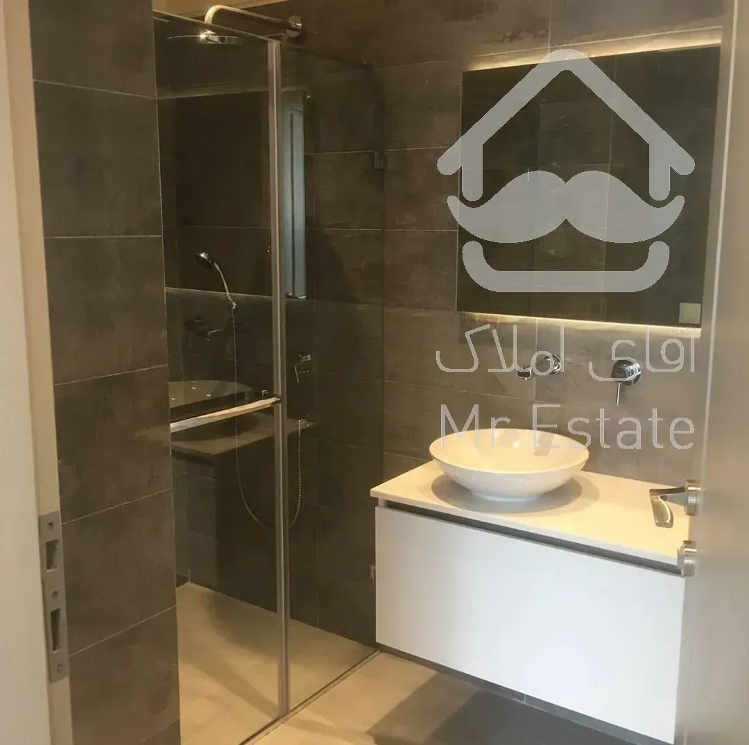 خرید آپارتمان 275 متری نیاوران