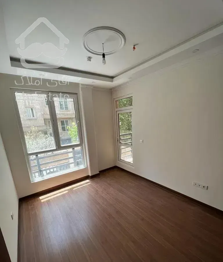 ۱۰۵ متر دو خواب نوساز