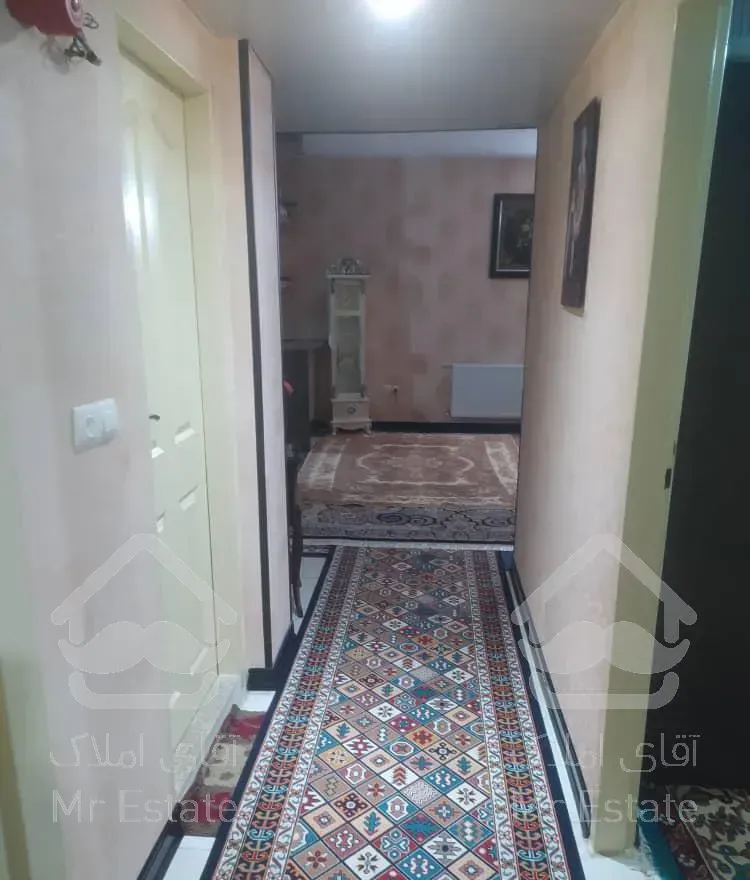 ۸۳ متر درب برقی پارکینگ مسقف طبقه دوم نور