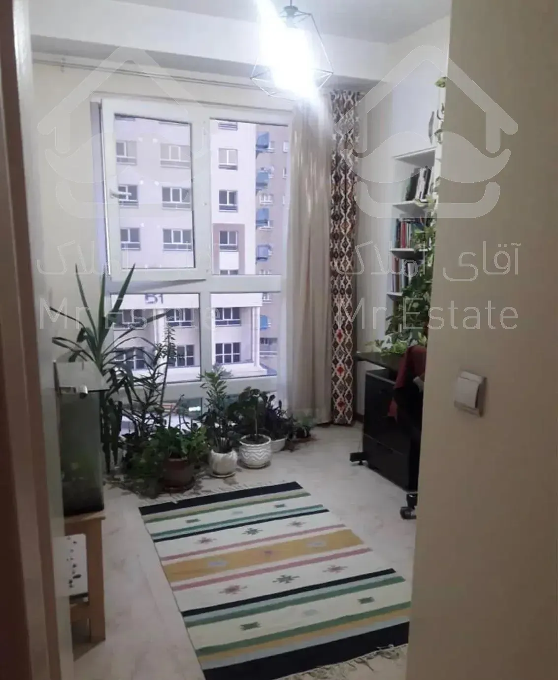 دریاچه چیتگر ۱۳۰متر ۳خواب  تمیز