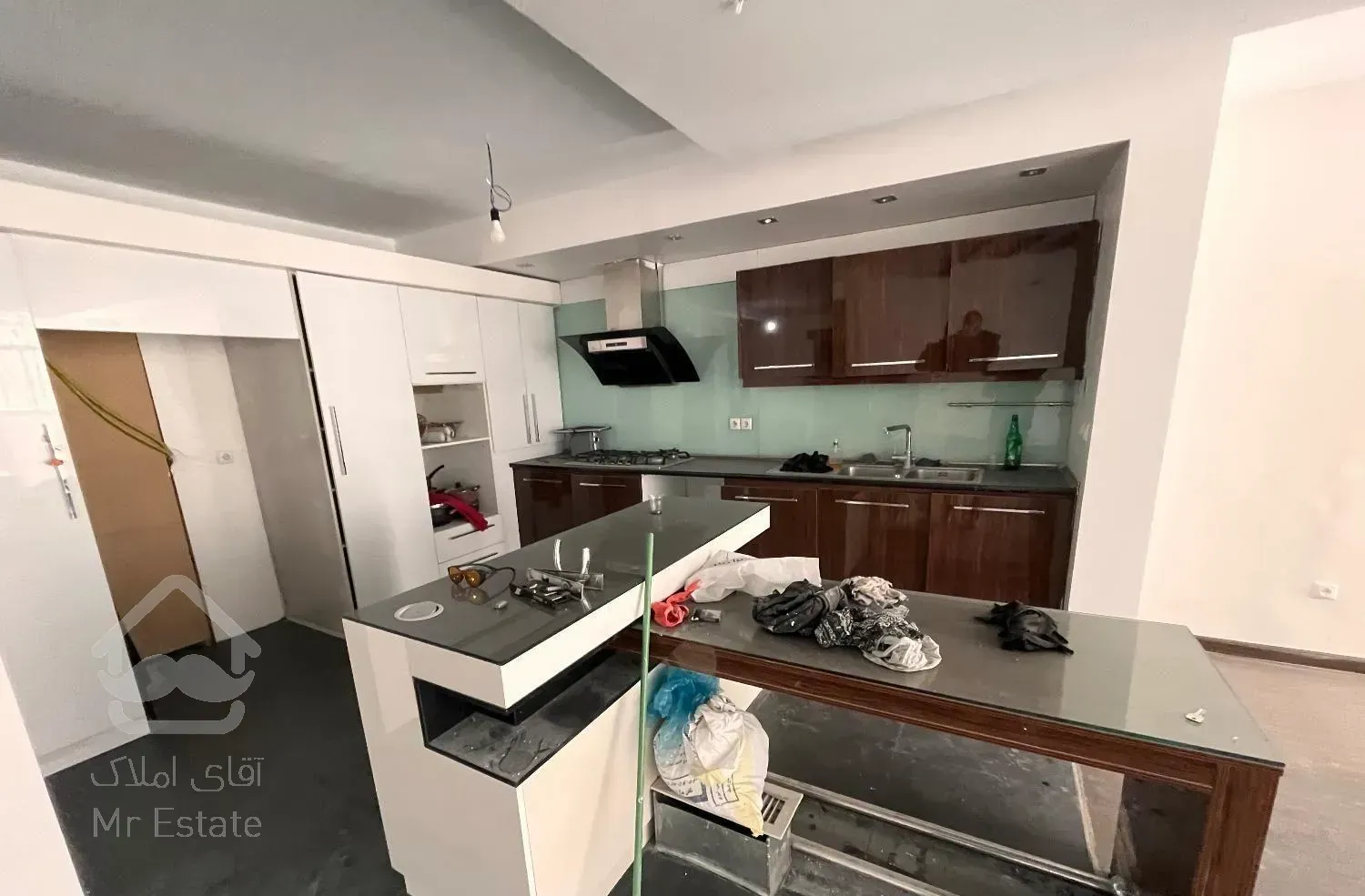 ۱۶۵متر.همکف.خ فریمان جنوبی