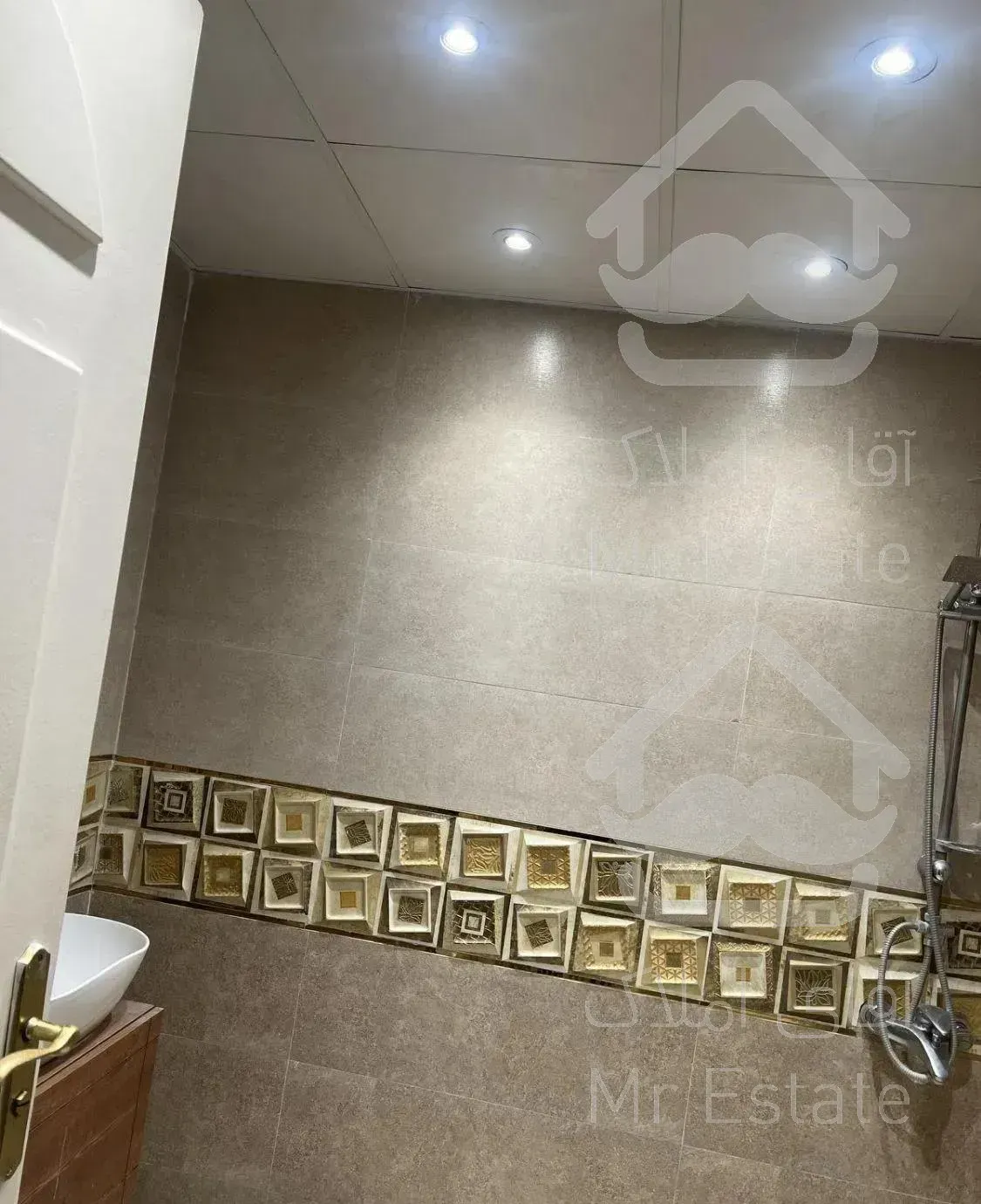 آپارتمان۱۴۰ متر دوخوابه،شیک ،فرمانیه ،لواسانی