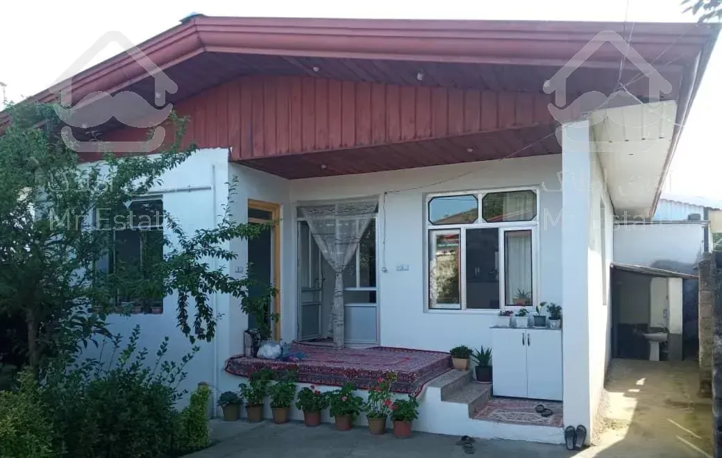 خانه ویلایی در روستای سیبلی، 307متر  بنا 120متر  .