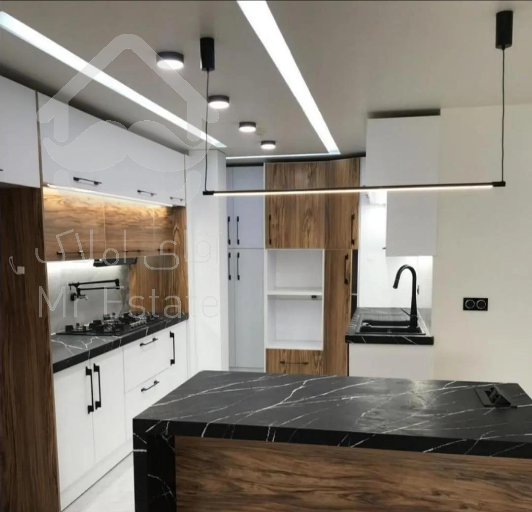 ۶۸متر،فول/سالن سرتاسر پرده خور/غرق نور