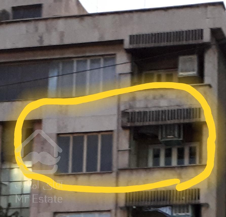 آپارتمان قابل  بنگاه اتومبیل