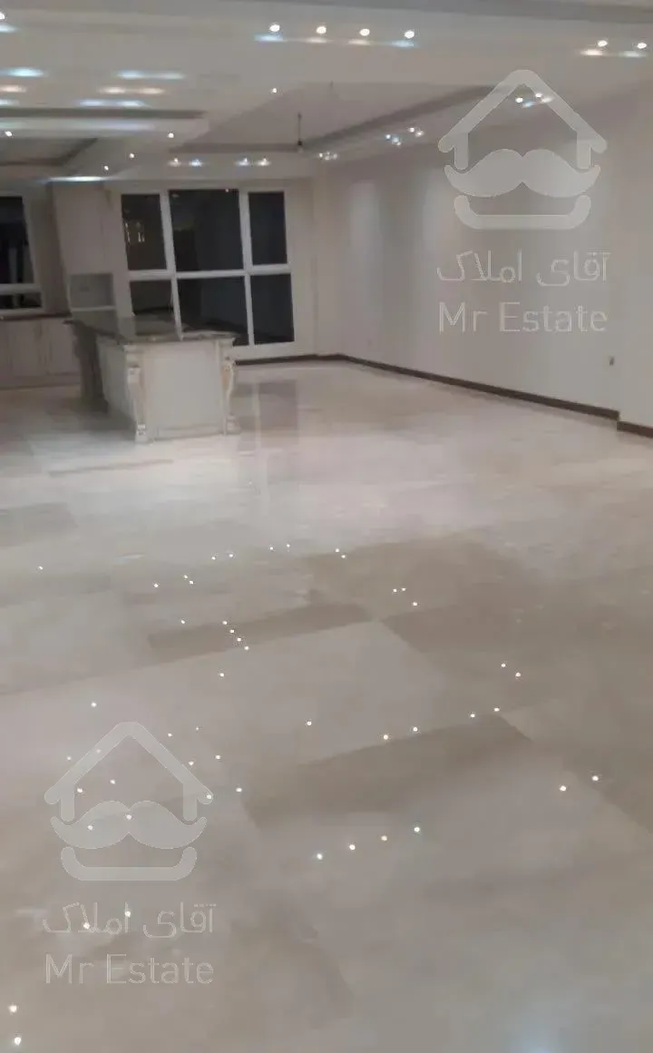 ۱۸۰ متر . دو پارکینگه. نوساز.