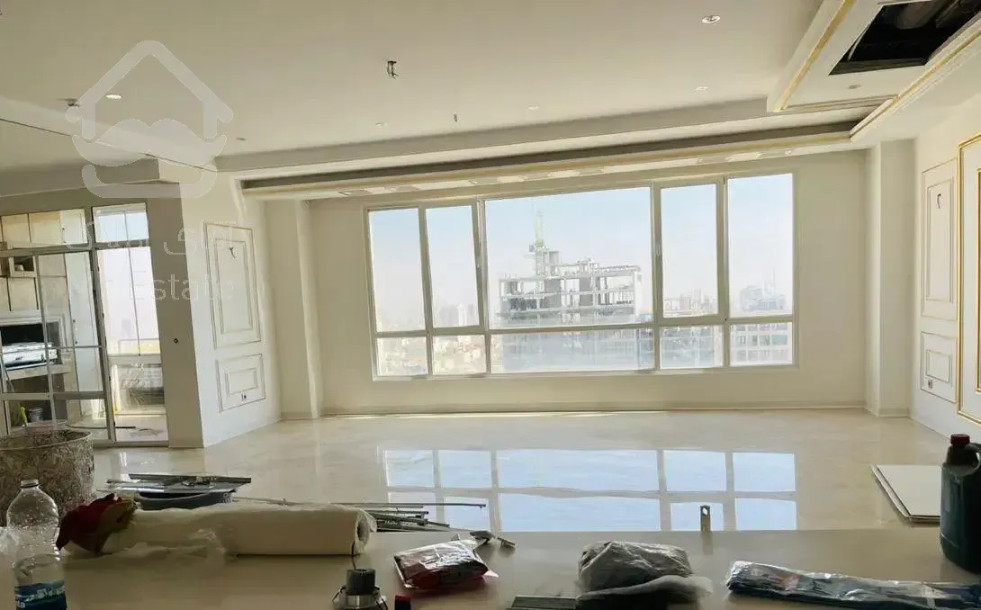 آپارتمان۳۰۰متر۴خواب۴پارکینگ مرواریدغربی فول مشاعات