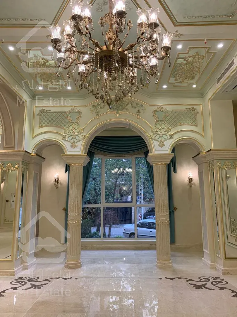 300 متری فرمانیه