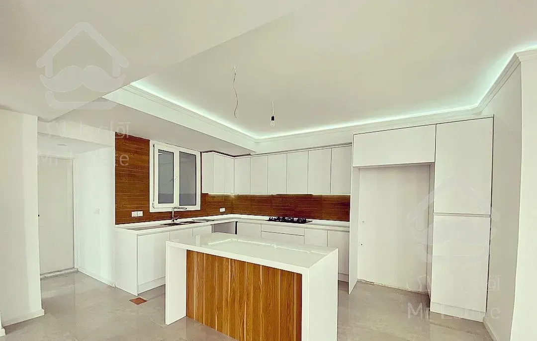 دولت ۹۵ متر نوساز خوش نقشه