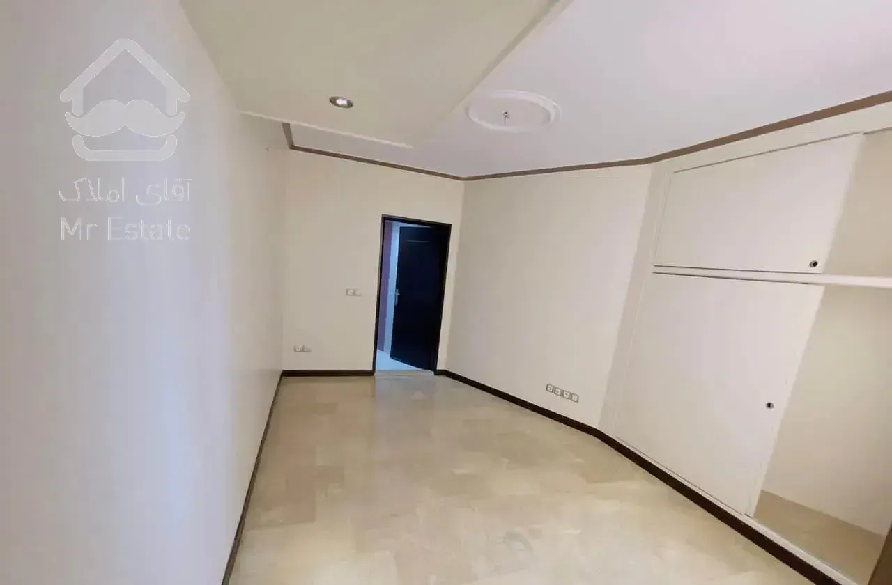 فروش و معاوضه مناسب برای نمایشگاه