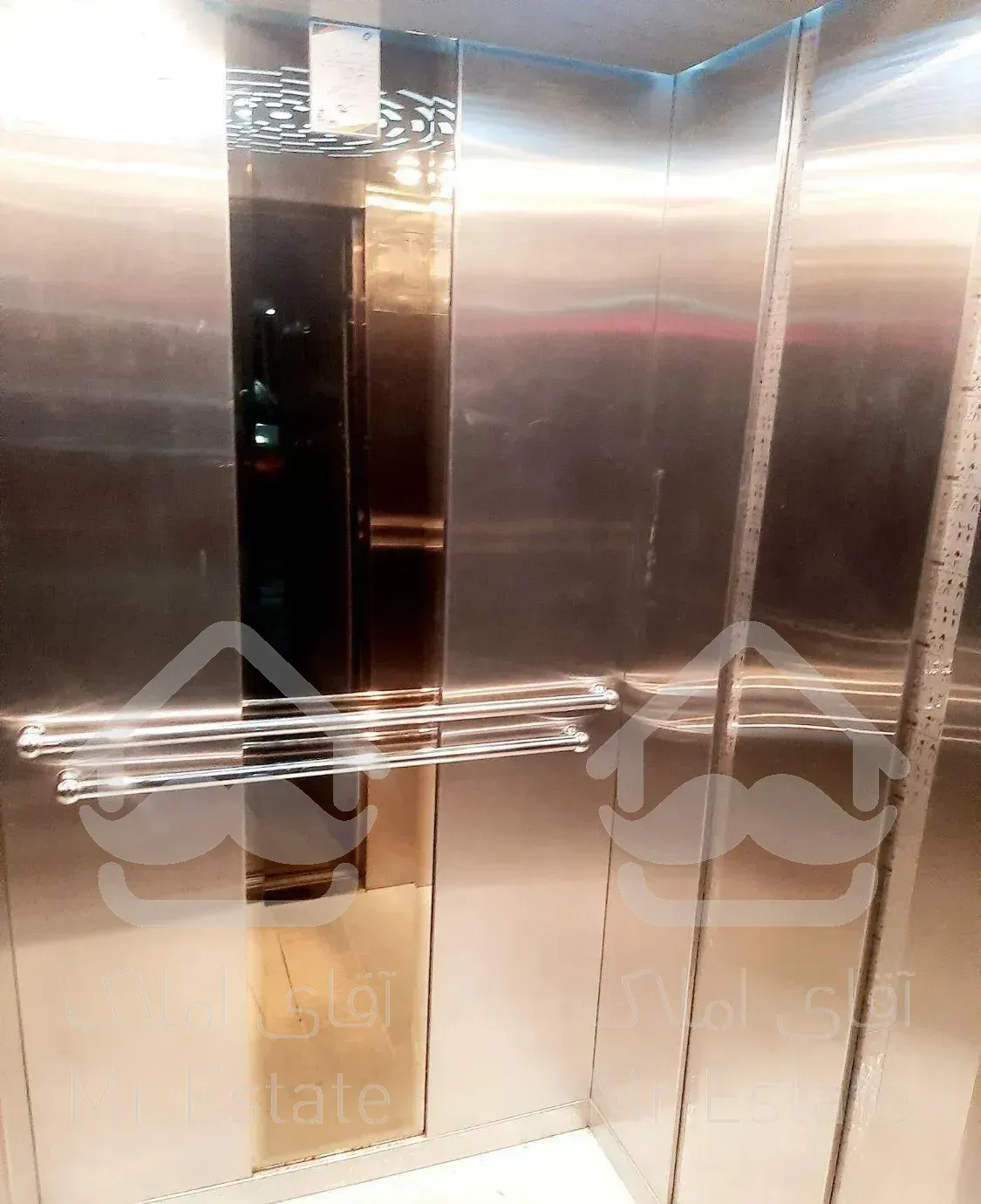 ۶۱متر۱خواب‌/فول‌سالن‌پرده‌خور‌باتراس‌/اکباتان‌بیمه