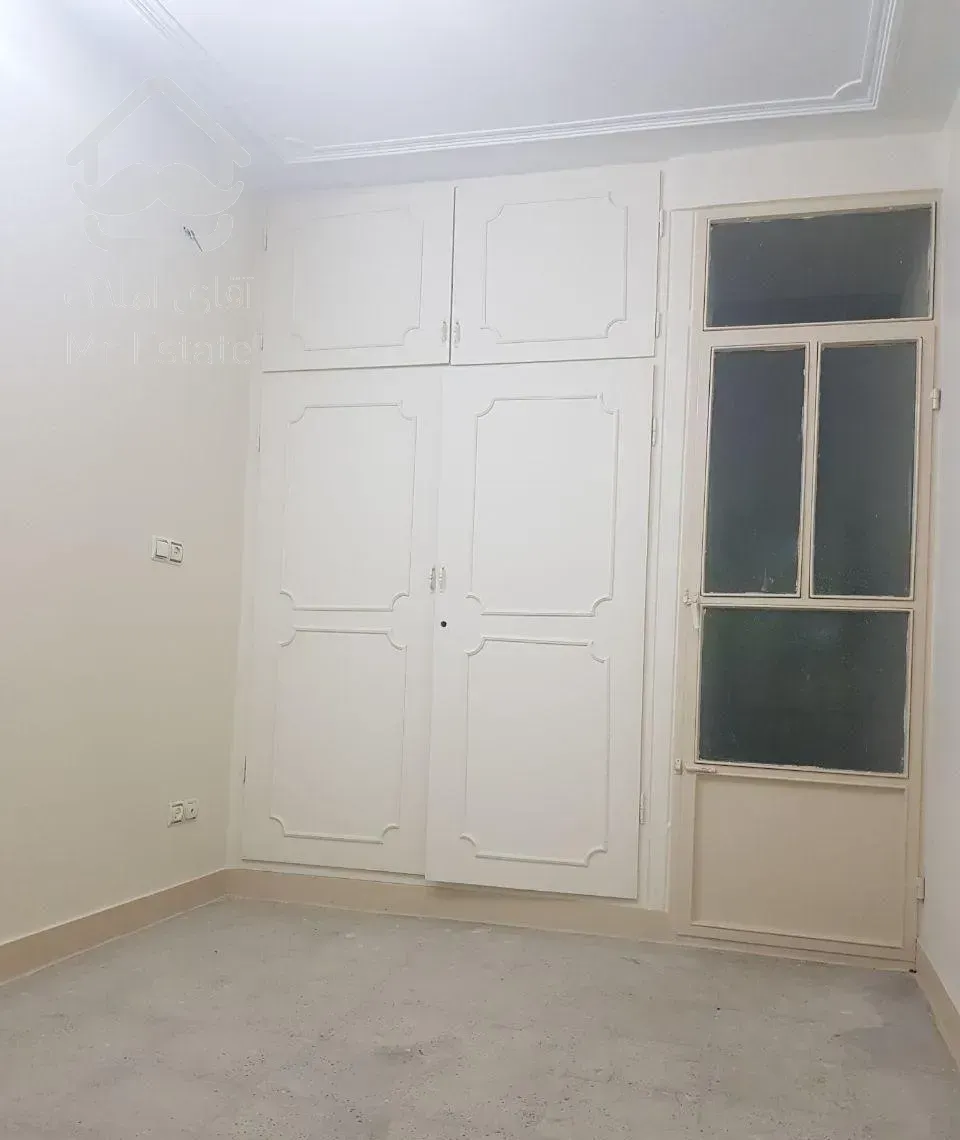 اجاره آپارتمان ۷۰ متری ۱ خوابه طبقه ۲ در عبدل‌آباد