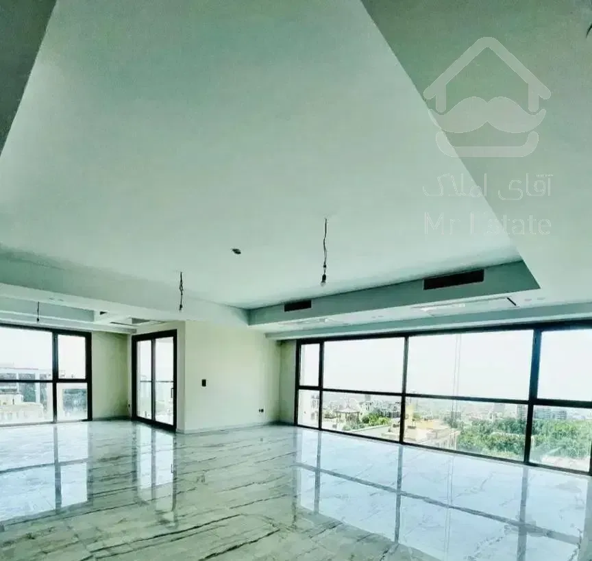 ۱۳۰ متر سه خواب فول امکانات ویو ابدی