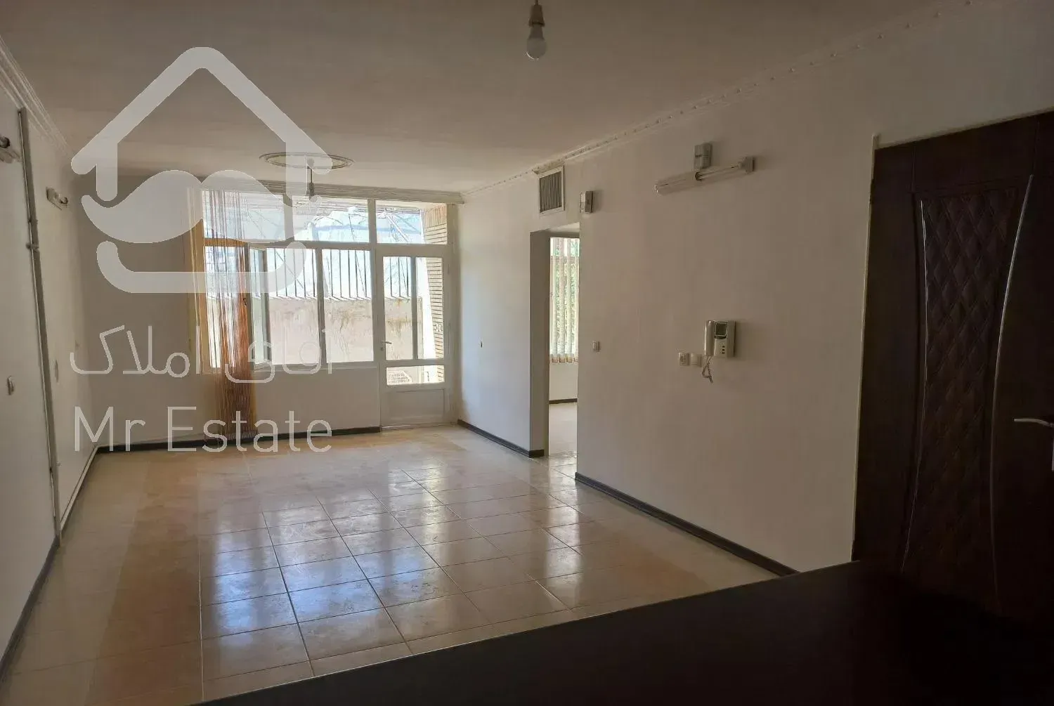 آپارتمان ۹۰ متری دو خوابه