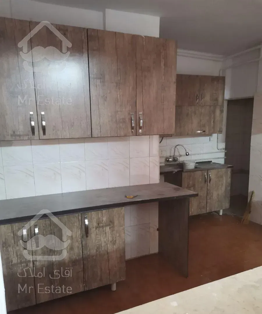 آپارتمان درطبقه همکف 72 متر. یکخوابه بزرگ.