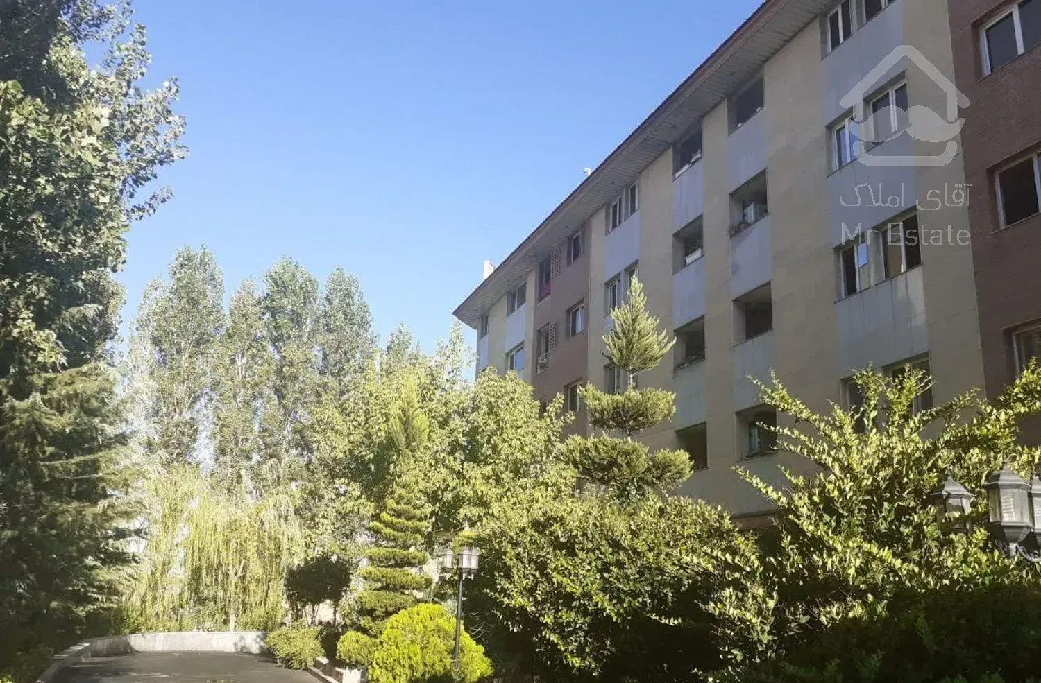 فروش آپارتمان ۸۲ متری اشرفی بالا تر از مرزداران