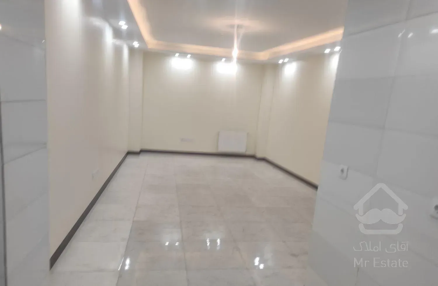 فروش آپارتمان ۶۰ متری ۱ خوابه کلیدنخورده در پیروزی