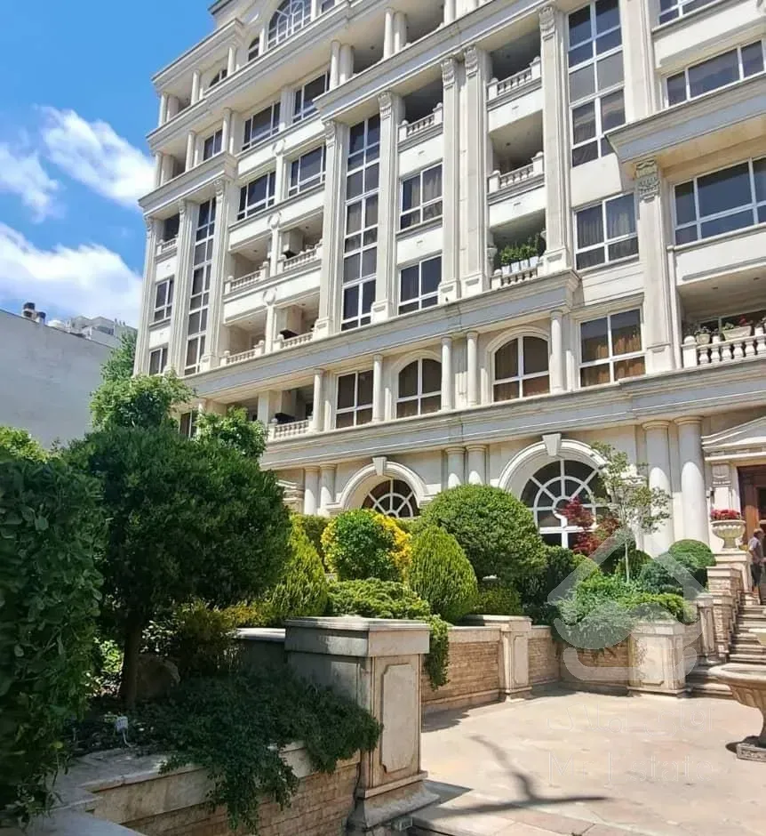 صاحبقرانیه ۳۰۰ متر به قیمت پارسال