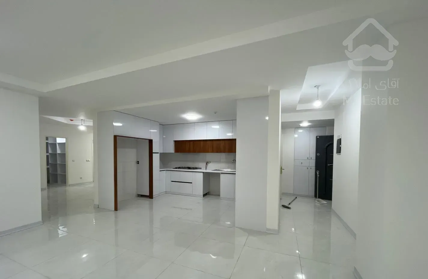 فروش دو‌خوابه تک واحدی بلوار چمران