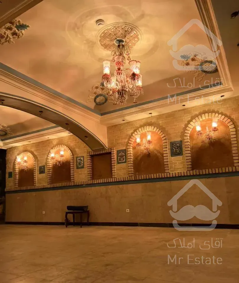 مغازه ۱۱۰ متری داخل پاساژ هروی