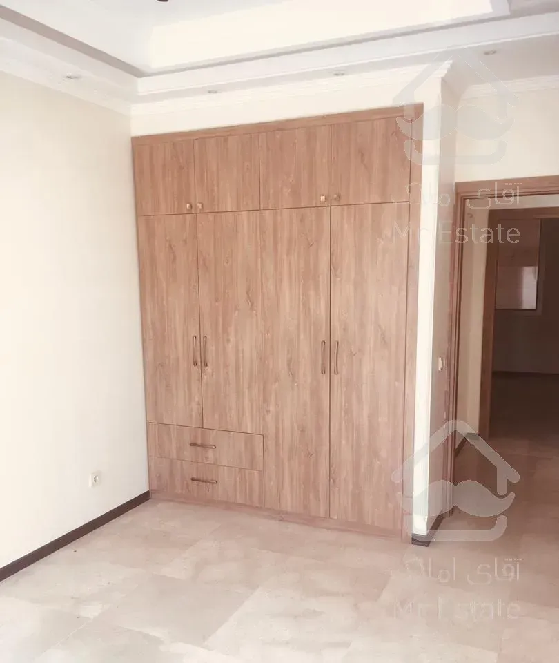 روبروی متروشریعتی۱۱۰متر۲خواب روبه افتاب