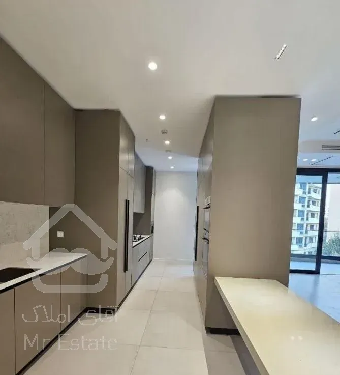 230متر/کلید نخورده /تراس مشجر/شاهکار منطقه