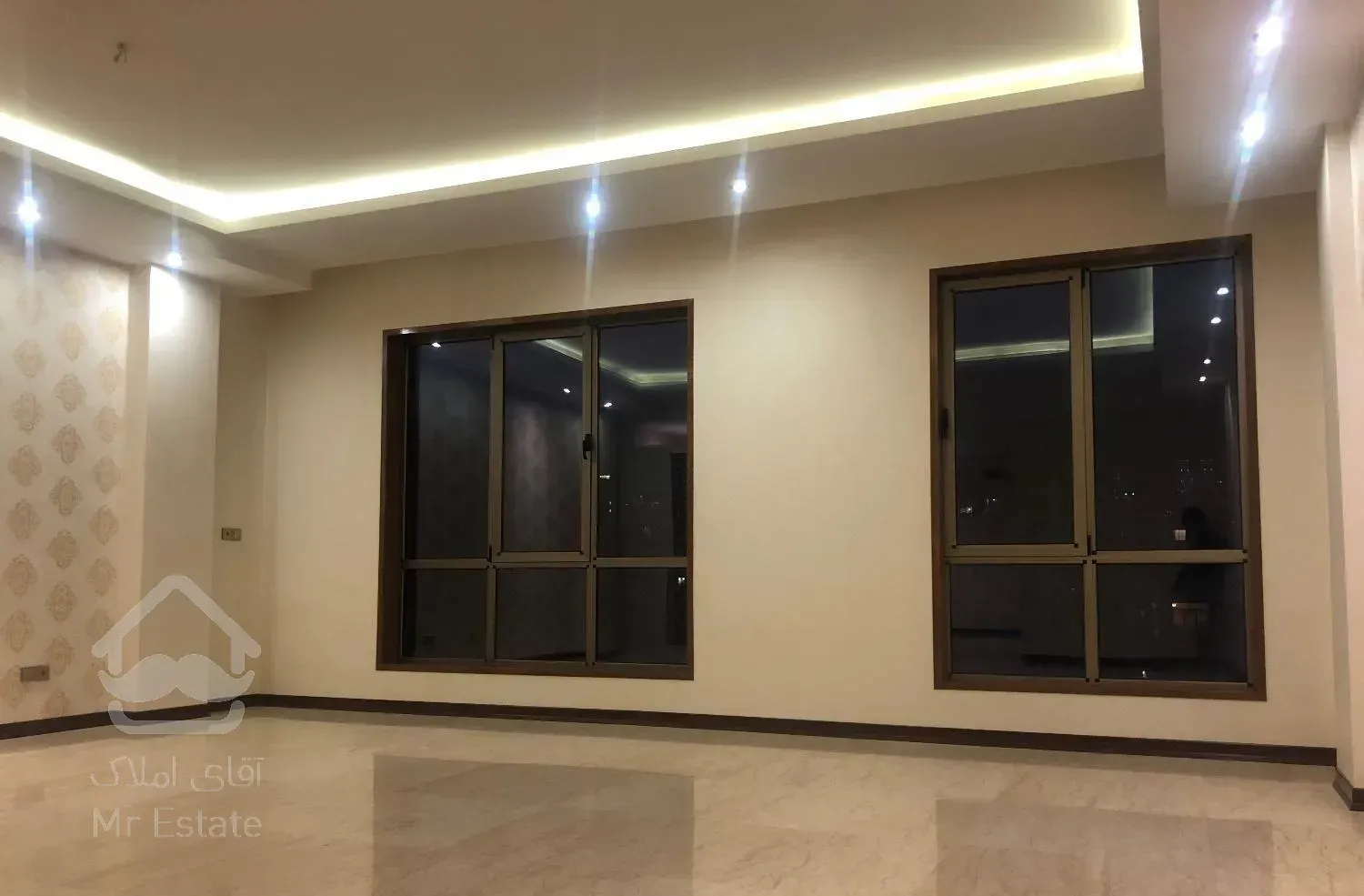 ۱۵۵متر کلید نخورده تک واحدی