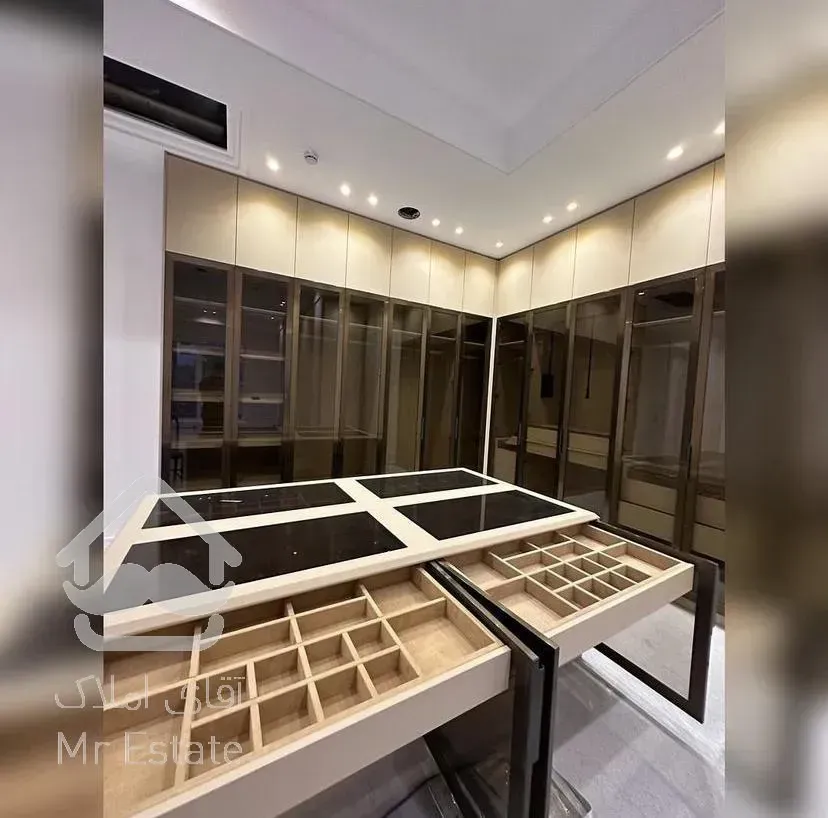 رهن و اجاره آپارتمان ٢٨٠ متری نیاوران