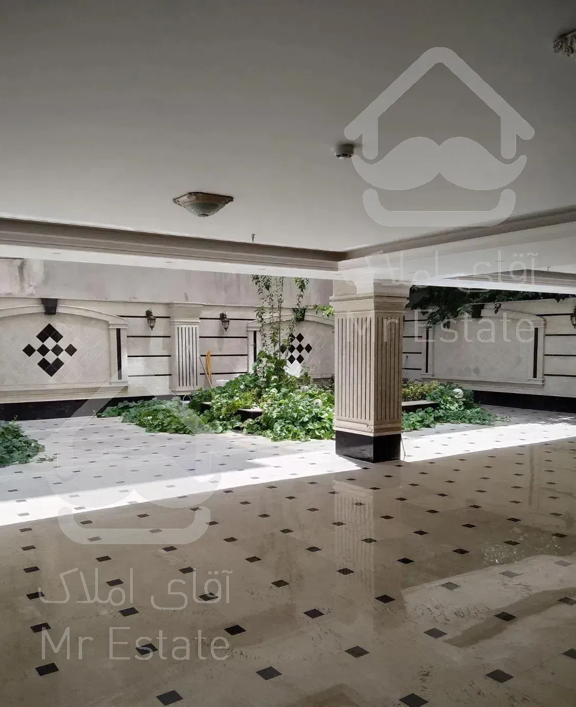 نوساز ۱۴۲ متری ۳ خوابه فلکه اول