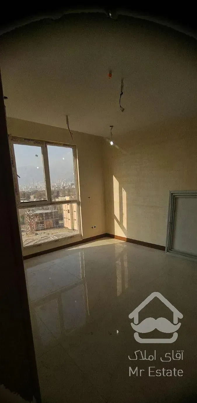 ۱۸۲ متری سه خوابه /برج رونیکاپالاس