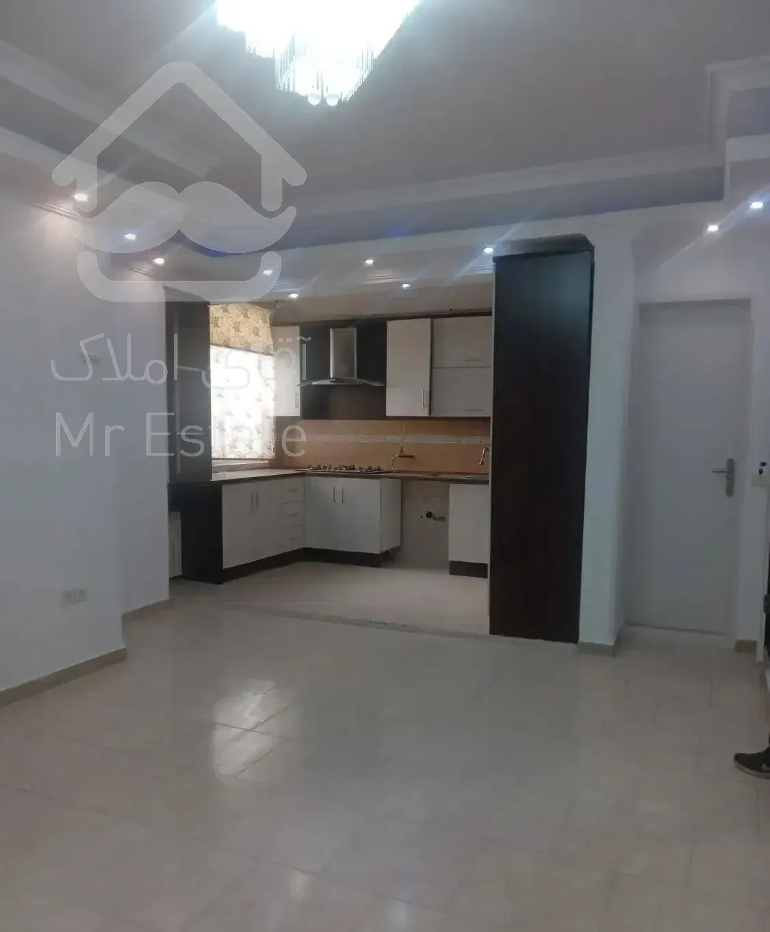 ۴۸ متر ۱ خواب/ پارکینگ/ تلفنخانه