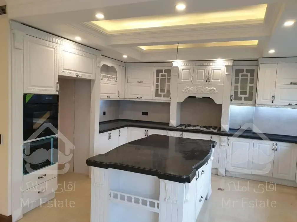 ۱8۵ متر مرزداران / تک واحدی / بهترین طبقه / غرق نور