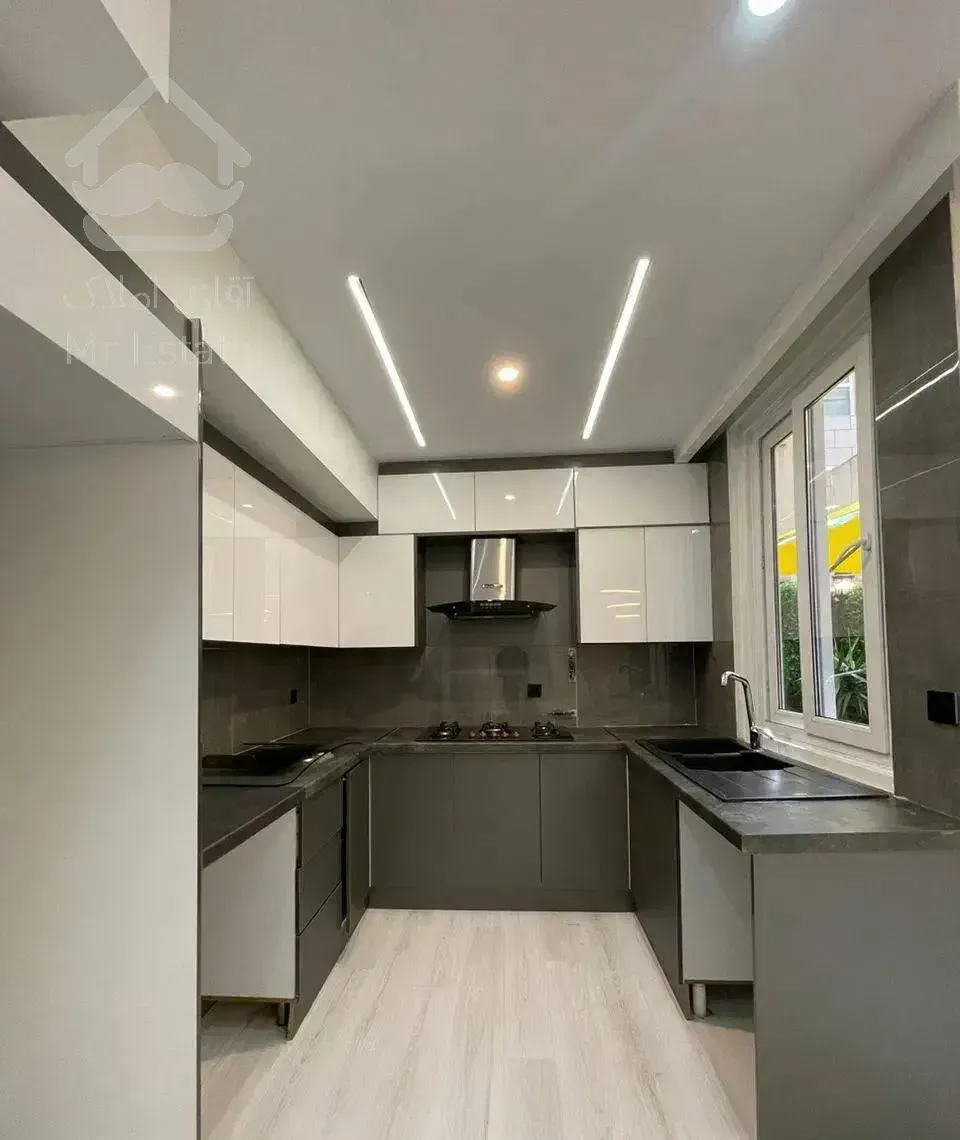 ۱۰۰متر۲خواب / ۷ ساله / سالن پرده خور